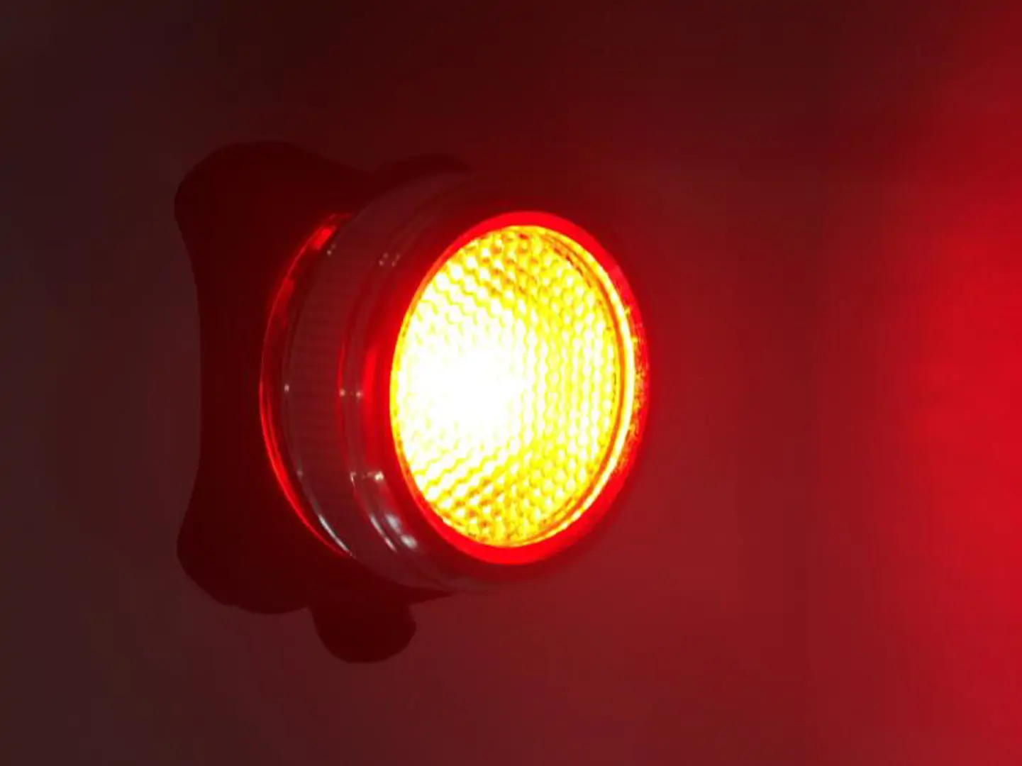 Ліхтар задн. акумулятор літієва 500 мА·г BEcool BC-TL5402B червоний/бiлий LED, USB вологозахищений AM (брендоване пакування) - Зображення 2