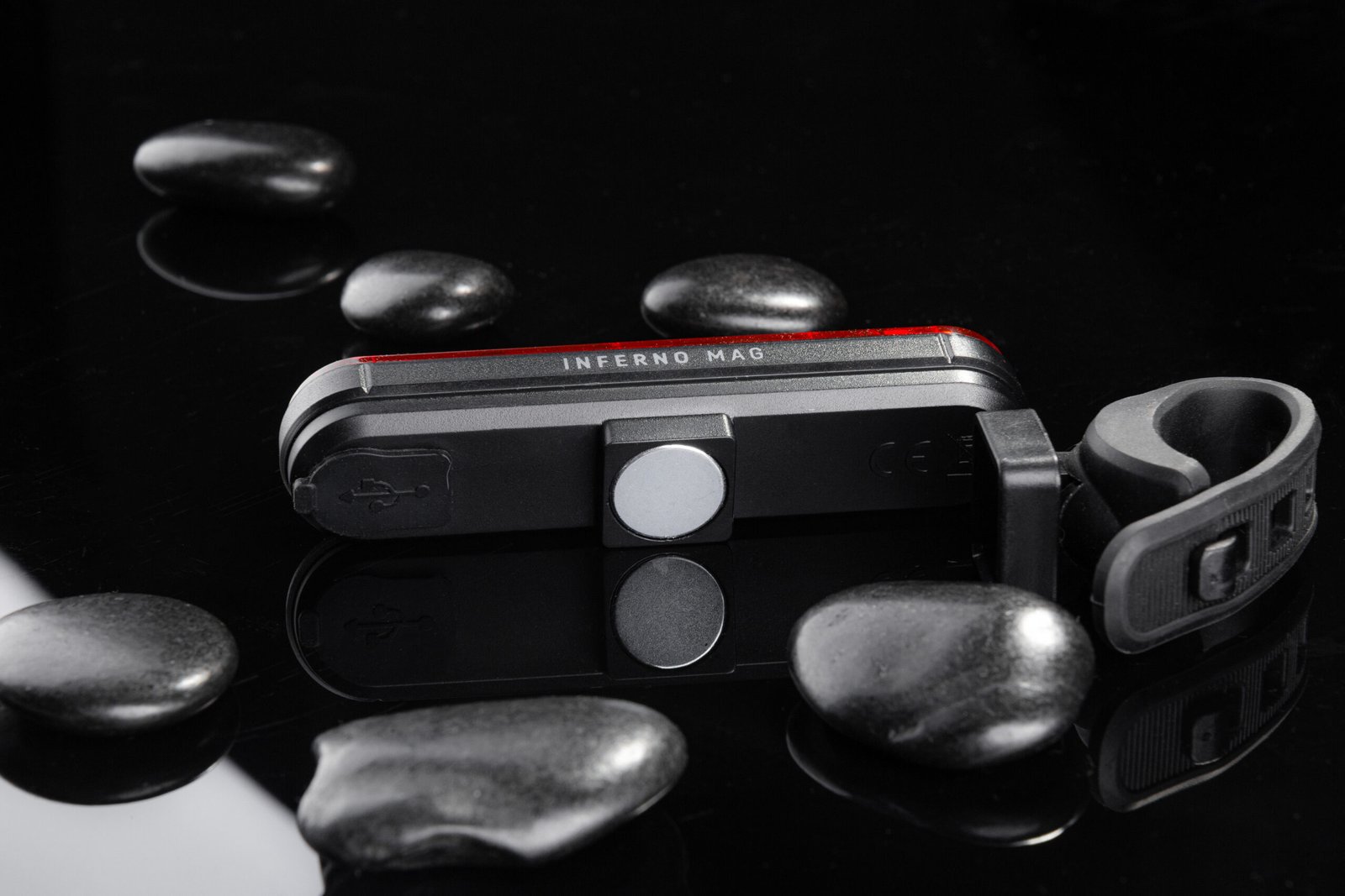 Заднє світло ONRIDE Inferno 20 Mag чорний (100 lm, 700 mAh, Type-C), пластикове, кріплення на магніт - Зображення 2