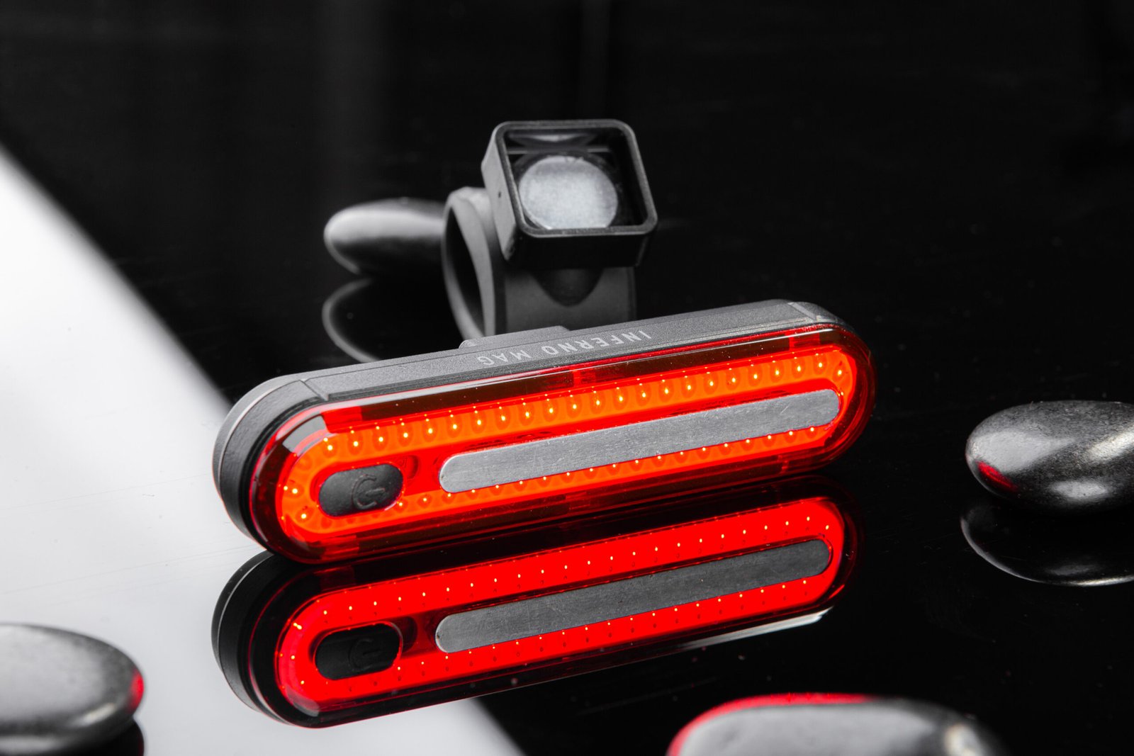 Заднє світло ONRIDE Inferno 20 Mag чорний (100 lm, 700 mAh, Type-C), пластикове, кріплення на магніт - Зображення 5