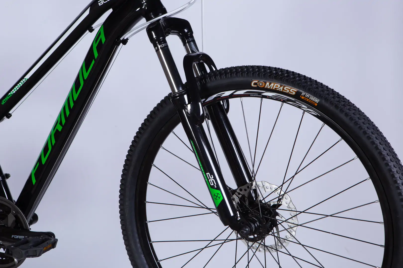 Велосипед AL 26" Formula BLACKWOOD DD FR рама-13" чорний з зеленим 2026 - Зображення 2